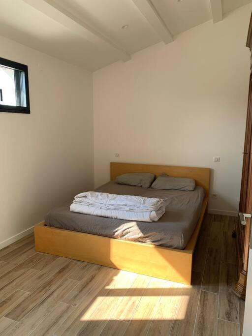 Maison Terrasse Proche Centre Ville Et Ile De Re La Rochelle  Eksteriør billede